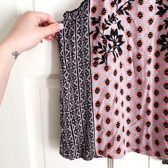 Xhilaration Floral Aztec Lace Top - Picture 3 of 5